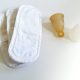Menstruationstasse und Stoffbinden als Alternative zu Wegwerfartikeln