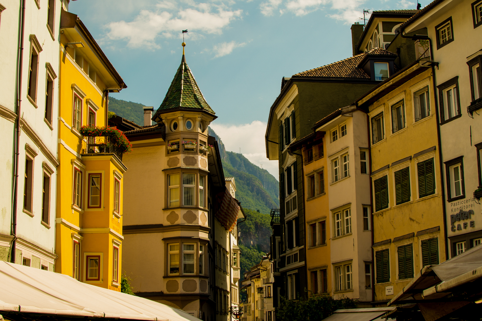 Häuser, Bozen, Südtirol